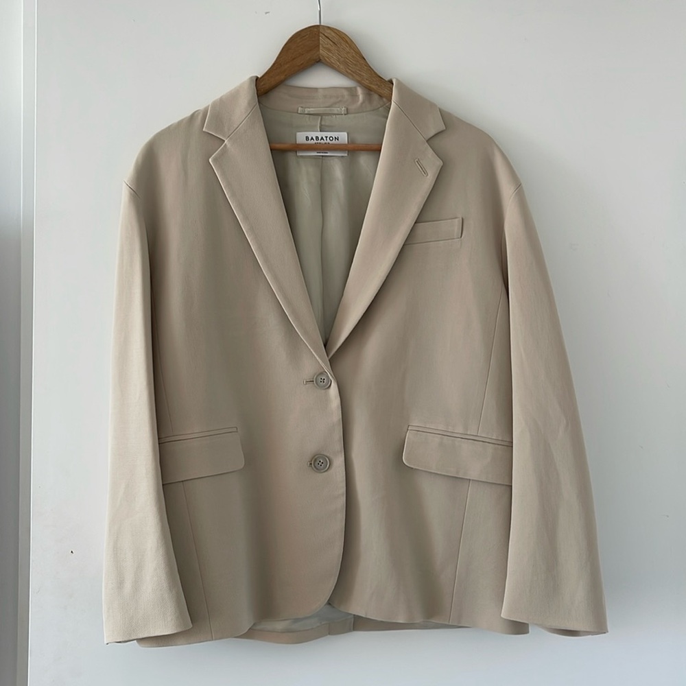 Babaton Vogue blazer
